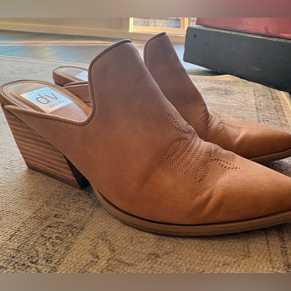 DV by Dolce Vita ‘Kandala’ Suede Mule Booties